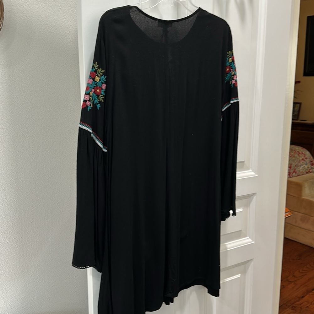 Embroidered Tunic - Picture 5 of 5